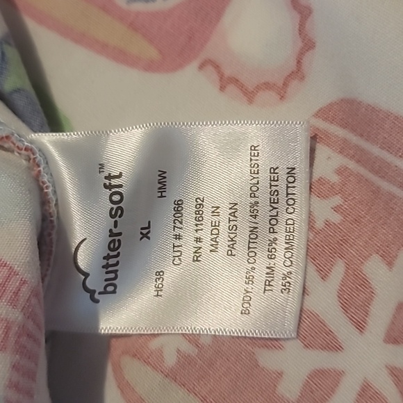 Butter-Soft Multicolor Christmas Cocoa Mug Scrub Top - Picture 5 of 6